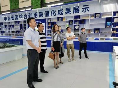 洛阳中冶重工集团莅临河南强耐新材洽谈合作